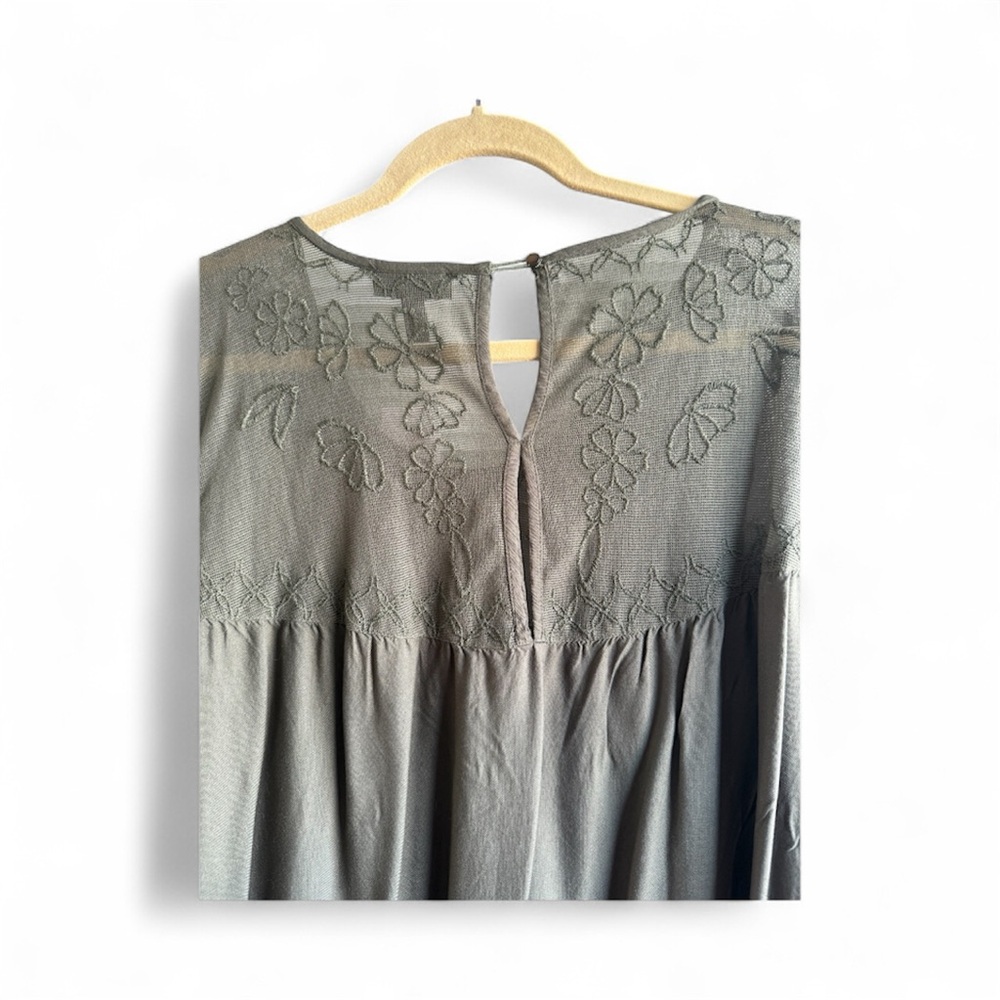 Jessica Simpson Size 1X Olive Green Top - Picture 6 of 6